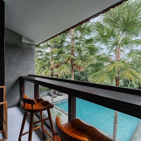 Japa Suites & Villas
